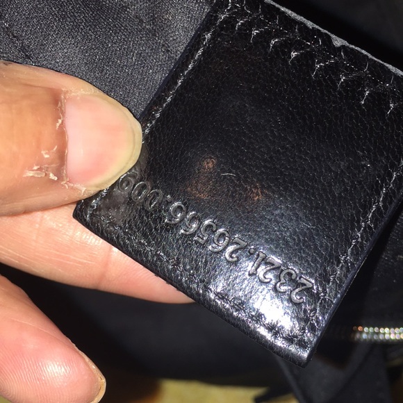 FENDI BLACK NEOPRENE SHOULDER BAG - Picture 3 of 8